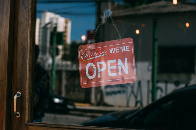 Small business resilience and the evolution of ecommerce